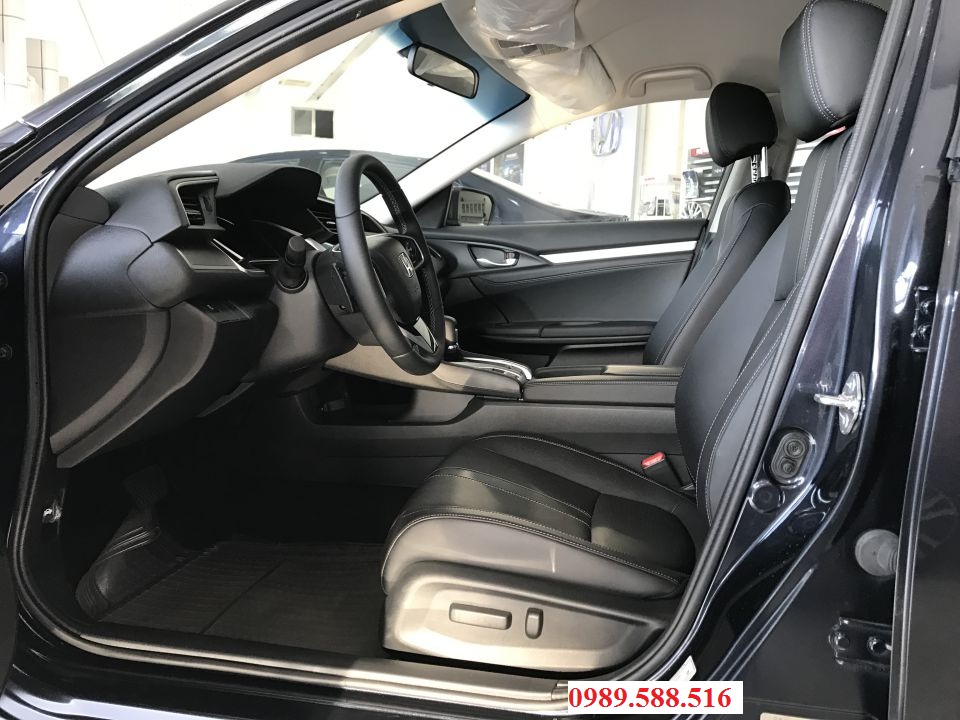 ghế lái chỉnh điện bọc da trên honda civic 1.8e 2018 model 2019